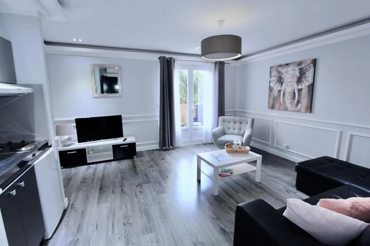 ** Aparthotel Cannes Luxury Residence Rentals Francie
